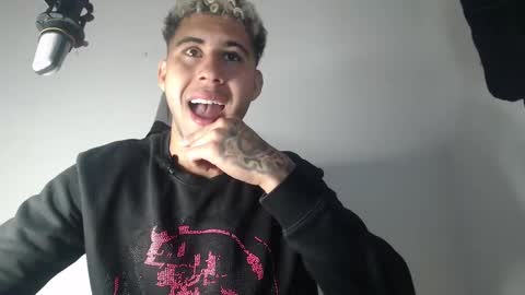 Snapshot of alejandrojf_00 chatting on 7, 12, 2024 Daiki jack online show from 7, 12, 2024