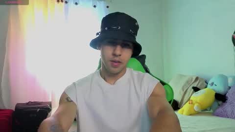 Snapshot of alejandrojf_00 chatting on 17, 10, 2025 Daiki jack online show from 17, 10, 2025