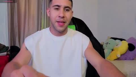 Snapshot of alejandrojf_00 chatting on 19, 10, 2025 Daiki jack online show from 19, 10, 2025