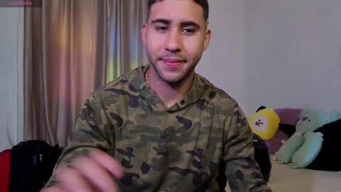 Snapshot of alejandrojf_00 chatting on 21, 10, 2025 Daiki jack online show from 21, 10, 2025