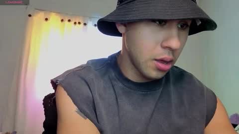 Snapshot of alejandrojf_00 chatting on 29, 10, 2025 Daiki jack online show from 29, 10, 2025