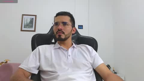 alejandroo_7 online show from 9, 10, 2025