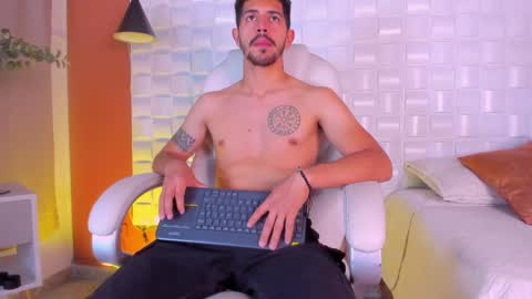 Alejo  online show from 12, 3, 2025