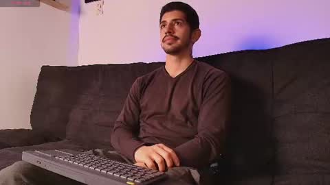 Alejo  online show from 9, 6, 2026