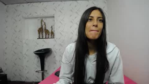 Snapshot of alejaxxxhot chatting on 8, 3, 2026 alejaxxxhot online show from 8, 3, 2026