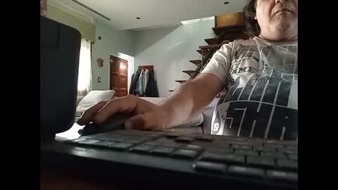 Snapshot of alejito16 chatting on 20, 10, 2025 alejito16 online show from 20, 10, 2025