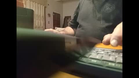 Snapshot of alejito16 chatting on 11, 11, 2025 alejito16 online show from 11, 11, 2025