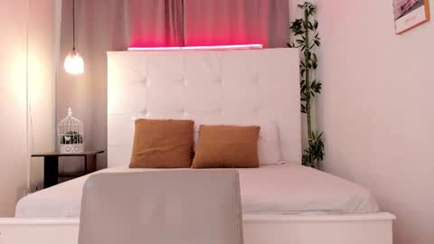 Snapshot of alejo_exotic chatting on 15, 6, 2026 alejo_exotic online show from 15, 6, 2026