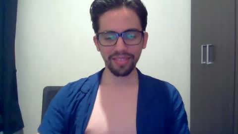 alejo_shy online show from 3, 1, 2025