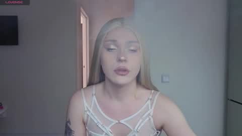 ALENA  INDEPENDENT MODEL online show from 18, 3, 2026