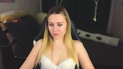 Alena online show from 22, 1, 2025
