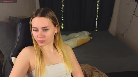 Alena online show from 13, 2, 2025