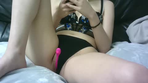 Snapshot of aleniia19 chatting on 2, 2, 2025 Aleniia19 online show from 2, 2, 2025