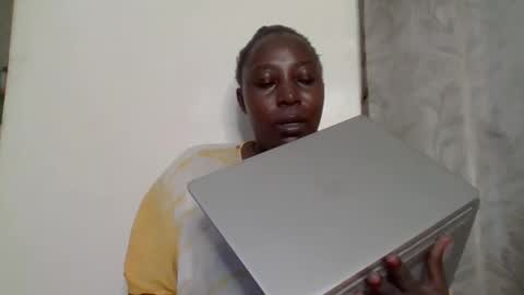 Snapshot of alesha_ chatting on 20, 3, 2026 Noreen Kennth and Emilly online show from 20, 3, 2026