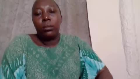 Snapshot of alesha_ chatting on 5, 4, 2026 Noreen Kennth and Emilly online show from 5, 4, 2026