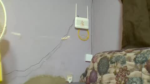 Snapshot of alesha_ chatting on 27, 4, 2026 Noreen Kennth and Emilly online show from 27, 4, 2026