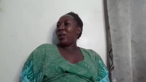 Snapshot of alesha_ chatting on 3, 5, 2026 Noreen Kennth and Emilly online show from 3, 5, 2026