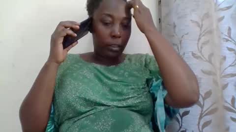 Snapshot of alesha_ chatting on 4, 5, 2026 Noreen Kennth and Emilly online show from 4, 5, 2026