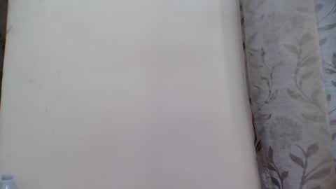 Snapshot of alesha_ chatting on 5, 5, 2026 Noreen Kennth and Emilly online show from 5, 5, 2026