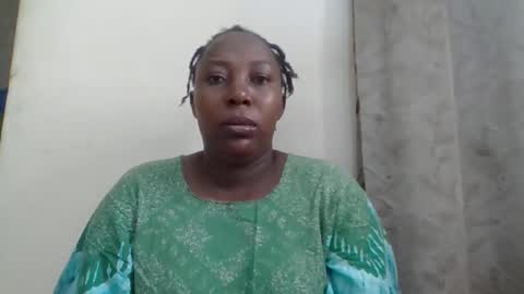 Snapshot of alesha_ chatting on 19, 5, 2026 Noreen Kennth and Emilly online show from 19, 5, 2026