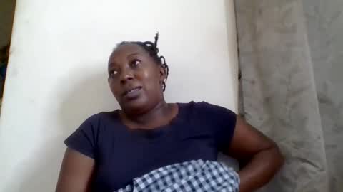 Snapshot of alesha_ chatting on 24, 5, 2026 Noreen Kennth and Emilly online show from 24, 5, 2026
