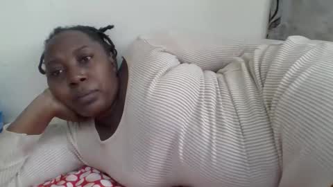 Snapshot of alesha_ chatting on 26, 5, 2026 Noreen Kennth and Emilly online show from 26, 5, 2026