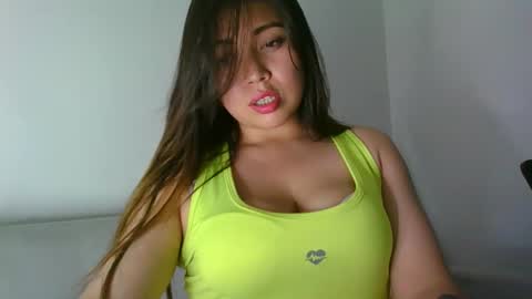 Snapshot of aleska_dollx chatting on 30, 10, 2025 QUEEN OFF MILk IM BACK 15 NOV online show from 30, 10, 2025