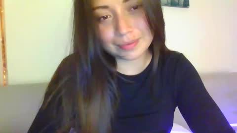 Snapshot of aleska_dollx chatting on 19, 11, 2025 QUEEN OFF MILk IM BACK 15 NOV online show from 19, 11, 2025