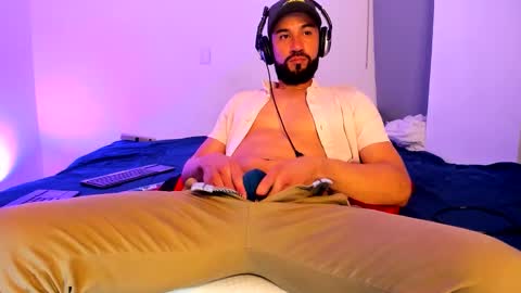 Snapshot of alessandro__wye chatting on 3, 12, 2025 ALESSANDRO WYE online show from 3, 12, 2025