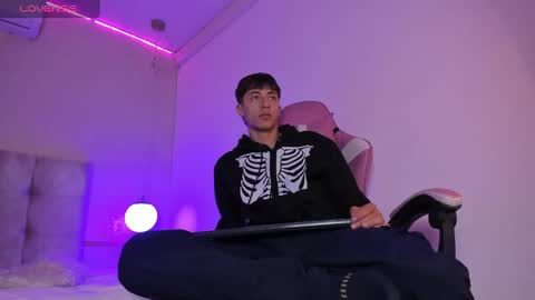 Snapshot of alessandro_dybala chatting on 25, 1, 2025 Alessandro Dybala online show from 25, 1, 2025