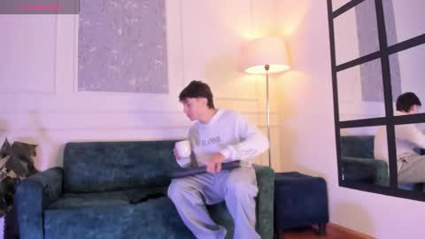 Snapshot of alessandro_dybala chatting on 18, 11, 2025 Alessandro Dybala online show from 18, 11, 2025