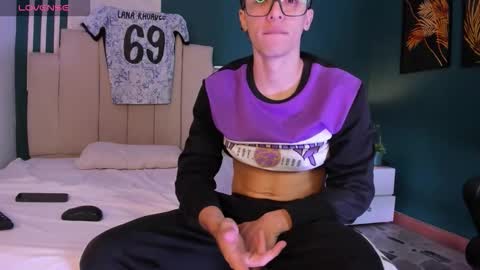 Snapshot of alessandro_dybala chatting on 21, 11, 2025 Alessandro Dybala online show from 21, 11, 2025