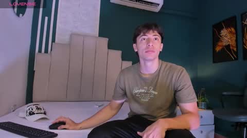 Snapshot of alessandro_dybala chatting on 23, 11, 2025 Alessandro Dybala online show from 23, 11, 2025