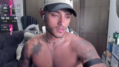 Alessandro Vanni online show from 9, 11, 2025