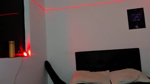 Alessandro online show from 7, 3, 2025