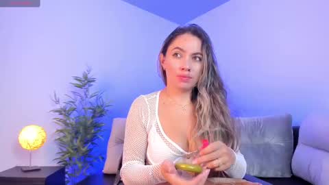 Alessia  Everyday From 0530 to 1430 Col Time online show from 18, 2, 2025