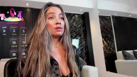 Alessia  Everyday From 0530 to 1430 Col Time online show from 24, 2, 2025