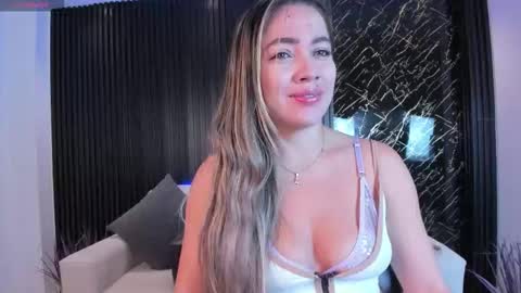 Alessia  Everyday From 0530 to 1430 Col Time online show from 22, 9, 2025