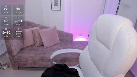 Snapshot of alessia_yorks chatting on 7, 10, 2025 alessia_yorks online show from 7, 10, 2025
