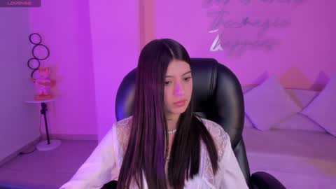 Snapshot of alessiacorleone_ chatting on 27, 12, 2024 Alessia online show from 27, 12, 2024
