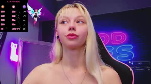 Snapshot of alessiacroft chatting on 9, 10, 2025 alessiacroft online show from 9, 10, 2025