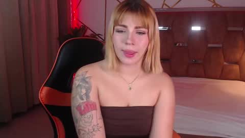 Snapshot of alessiadouce chatting on 16, 9, 2025 Alessia online show from 16, 9, 2025