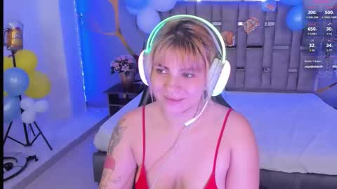 Snapshot of alessiadouce chatting on 1, 10, 2025 Alessia online show from 1, 10, 2025