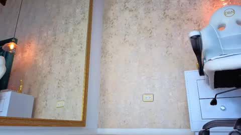 Alessia online show from 8, 11, 2025