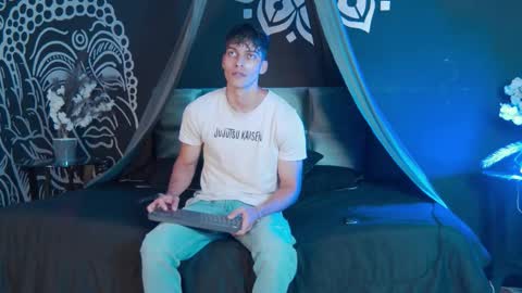 Snapshot of alessiovitale chatting on 7, 11, 2025 Alessio online show from 7, 11, 2025