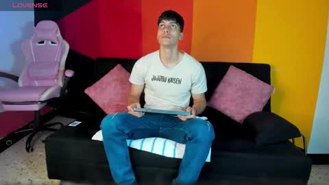 Snapshot of alessiovitale chatting on 2, 12, 2025 Alessio online show from 2, 12, 2025