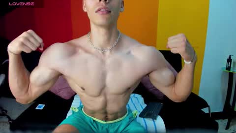 Snapshot of alessiovitale chatting on 3, 12, 2025 Alessio online show from 3, 12, 2025