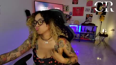 Snapshot of alesyahampton chatting on 13, 7, 2026 Crespa Ruidosa online show from 13, 7, 2026