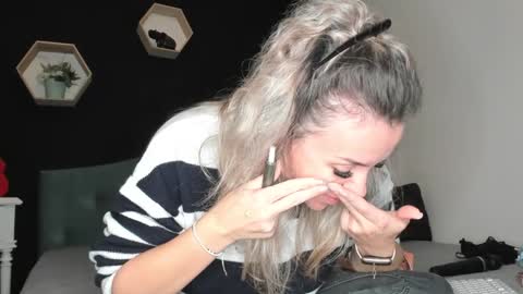 Snapshot of alesys69 chatting on 3, 12, 2024 alesys69 online show from 3, 12, 2024