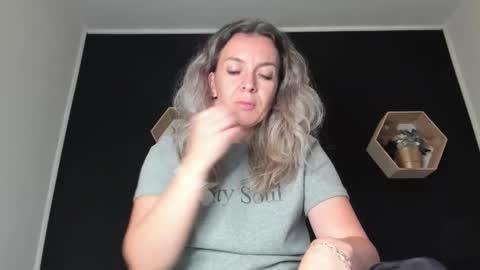 Snapshot of alesys69 chatting on 20, 9, 2025 alesys69 online show from 20, 9, 2025